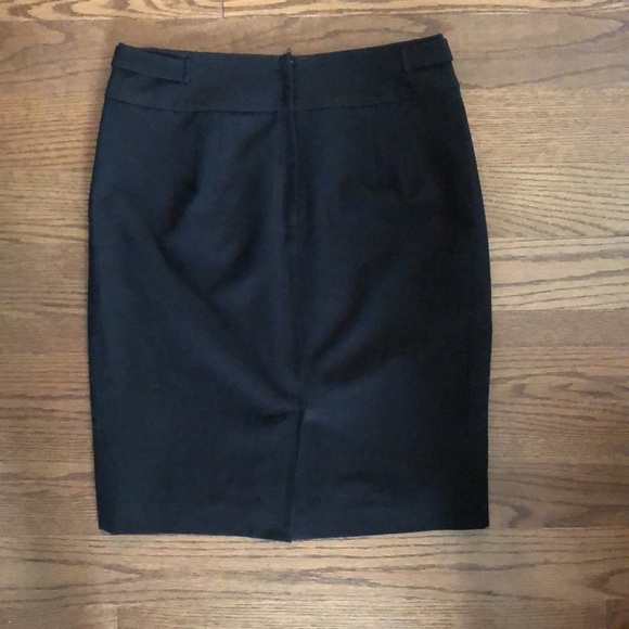 Black pencil skirt - Picture 2 of 6